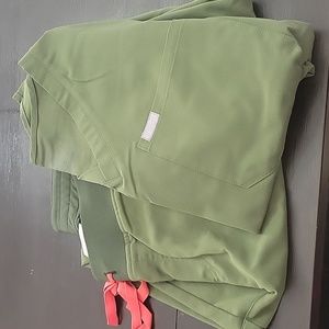 Womens Figs scrub set